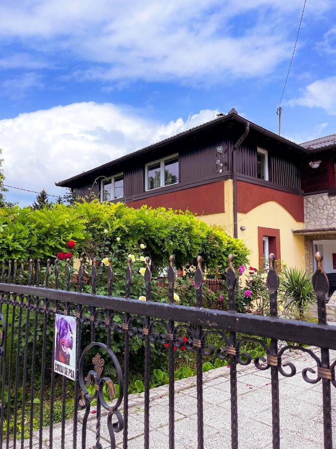 Appartement Adella à Sarajevo Extérieur photo